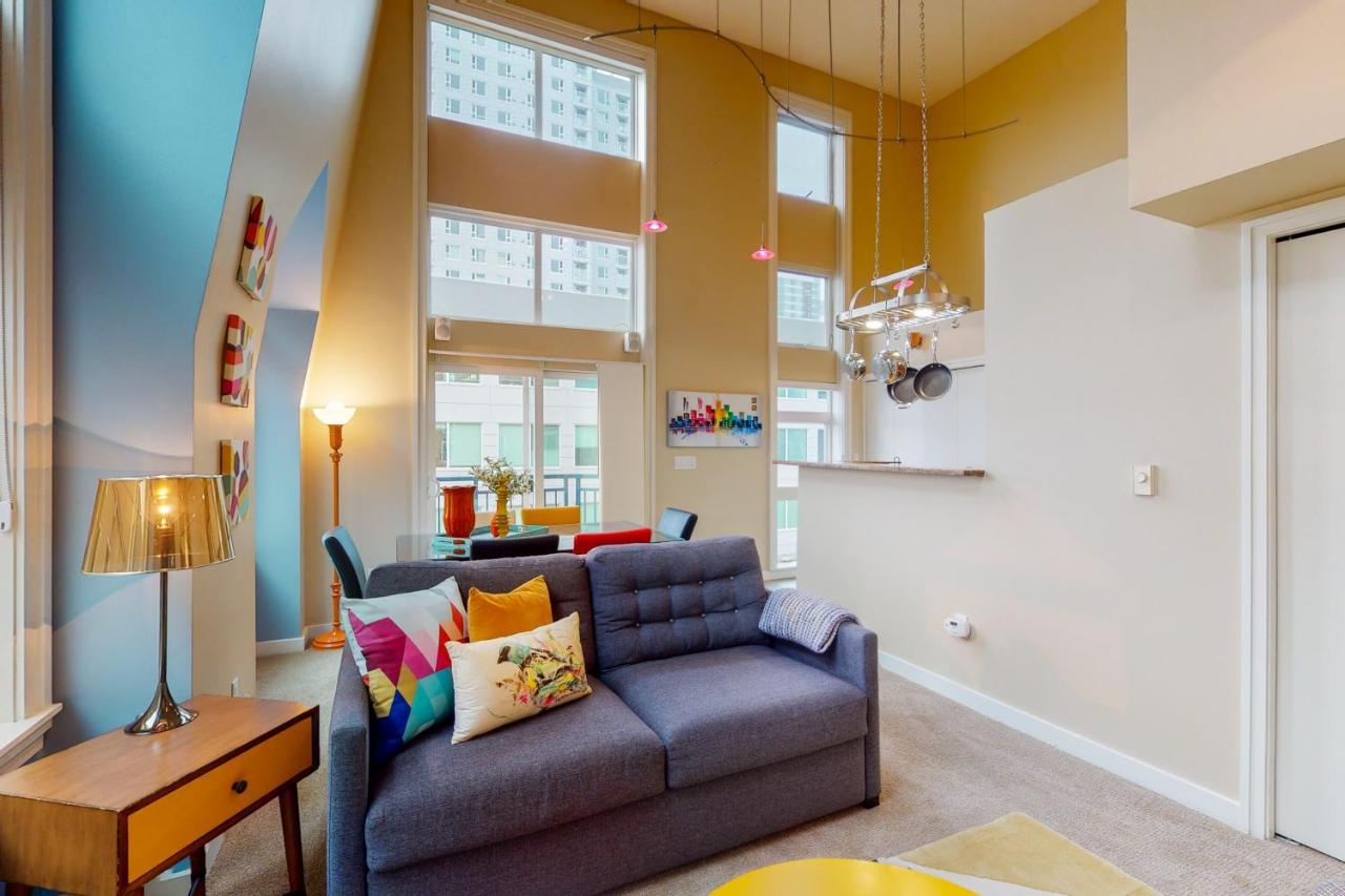 Belltown Court Sunset Suite Сиэтл Экстерьер фото